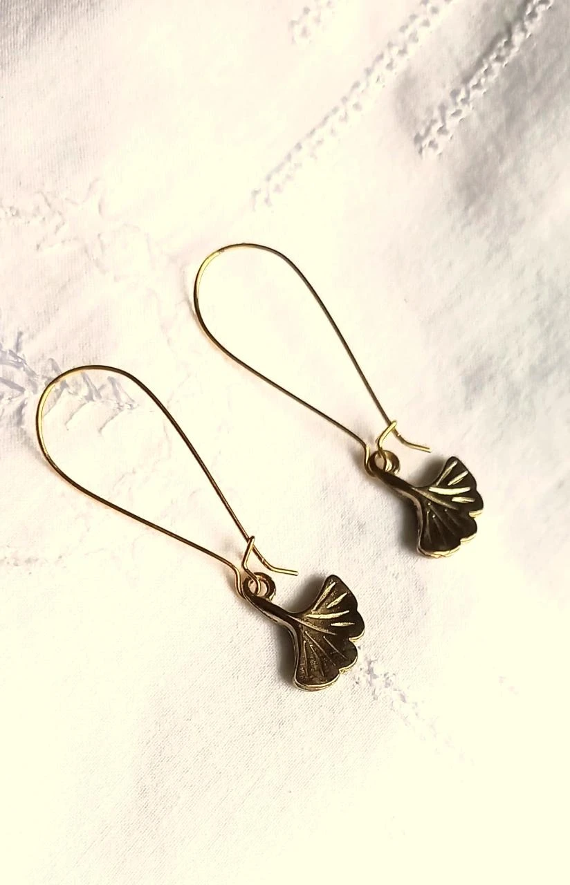 New golden lotus flower earrings - creation – photo 2